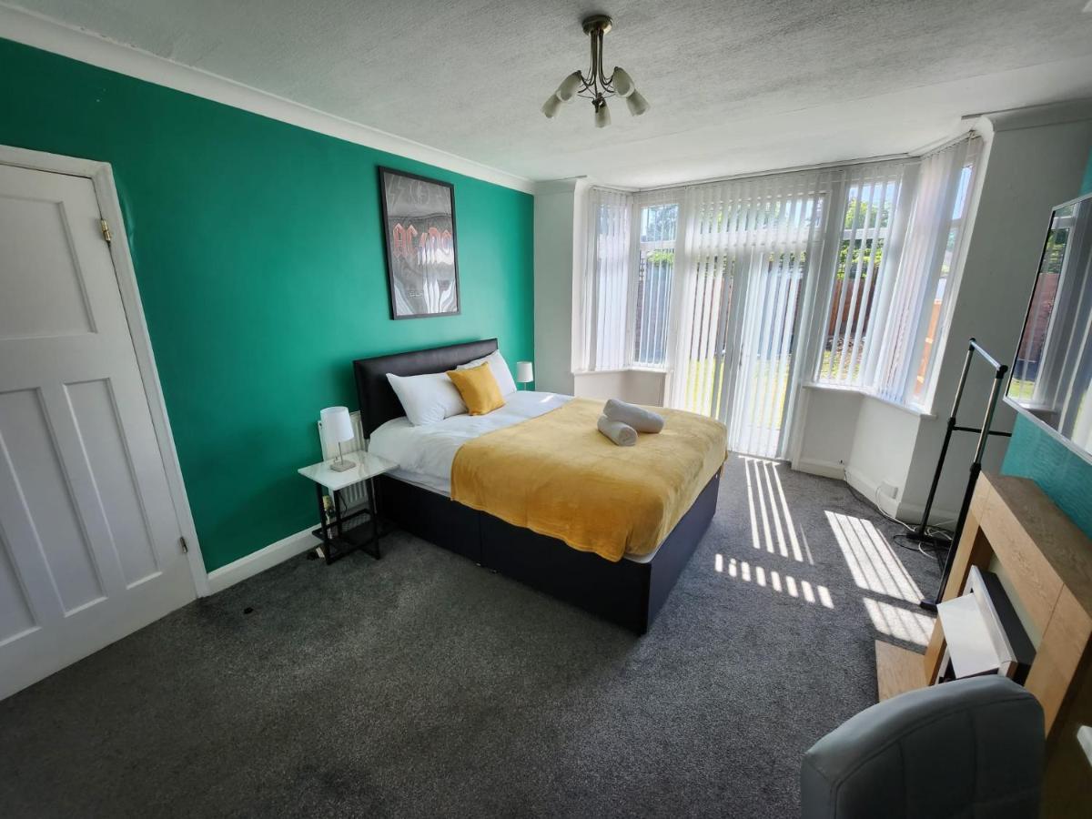 Solihull Shared House Acocks Green Exteriör bild